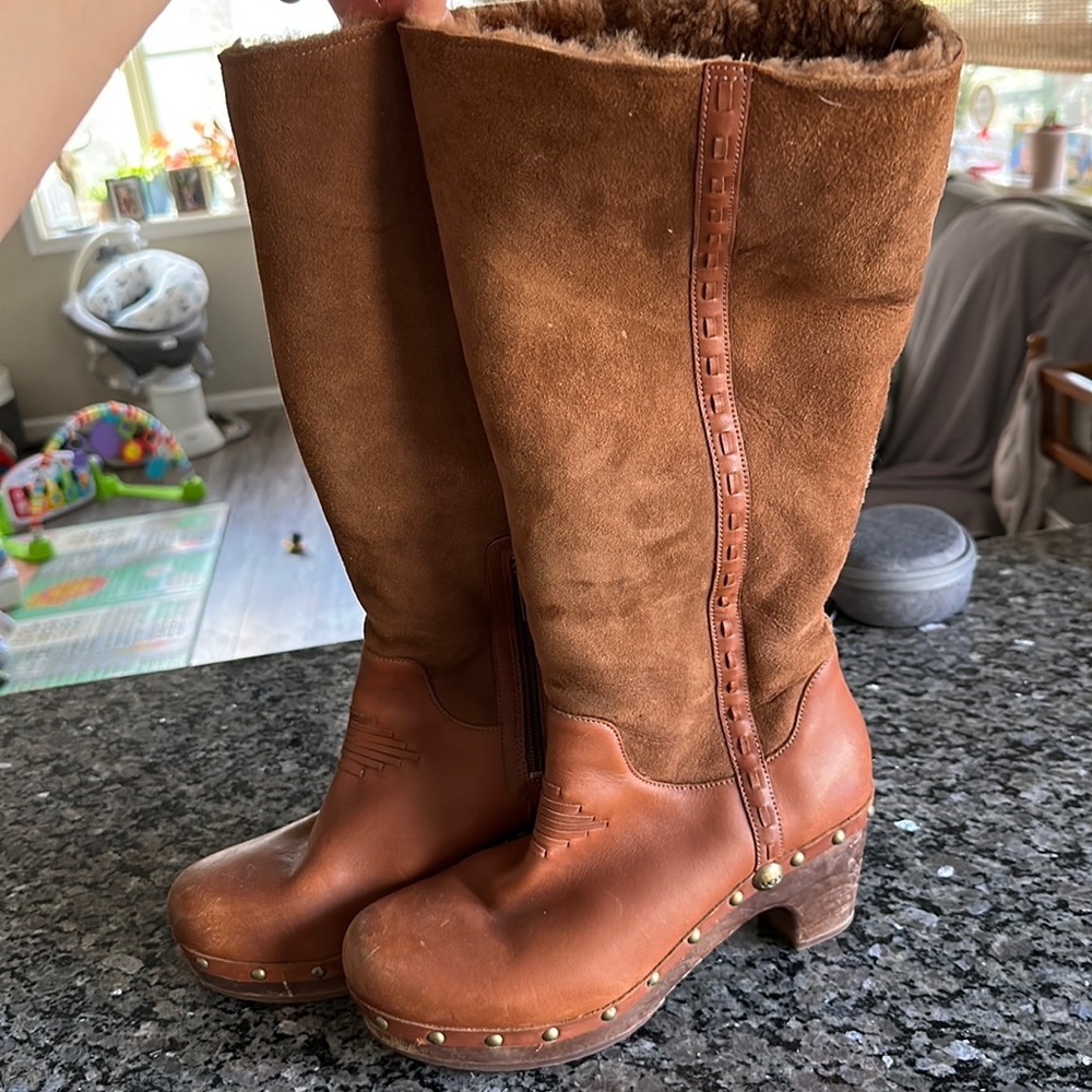 UGG clog boots super comfortable! They still have plenty of life left of them.